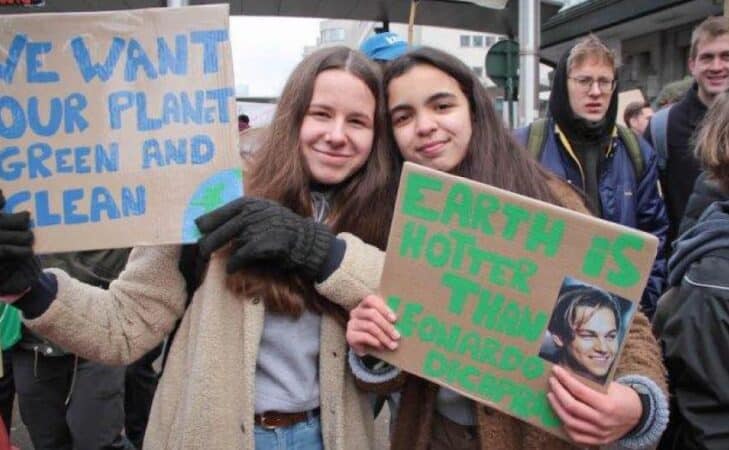Face à l’urgence écologique et sociale, place aux gilets jeunes !