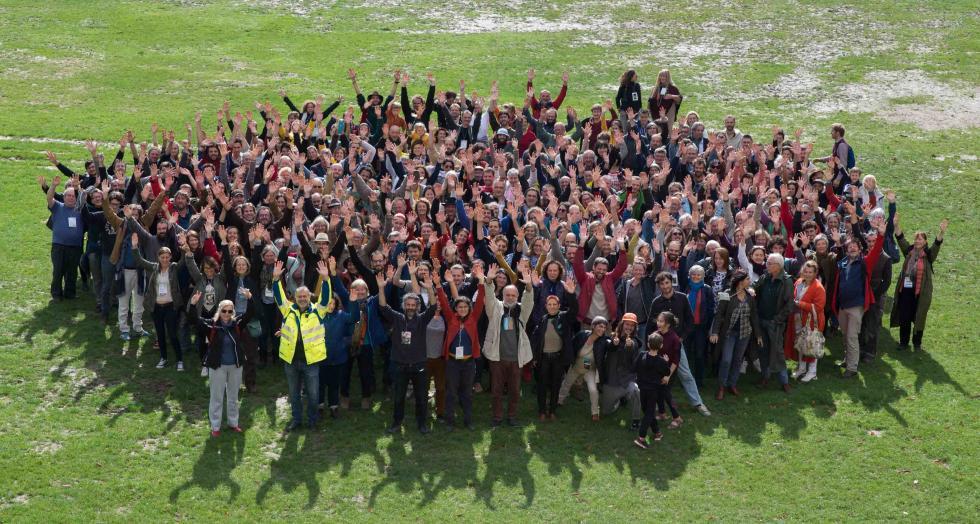1 plus de 350 personnes vivant ou souhaitant vivre en oasis ont participe au festival 1 0 0 0 0 0 0 0 0 0 0 0 0 0 0