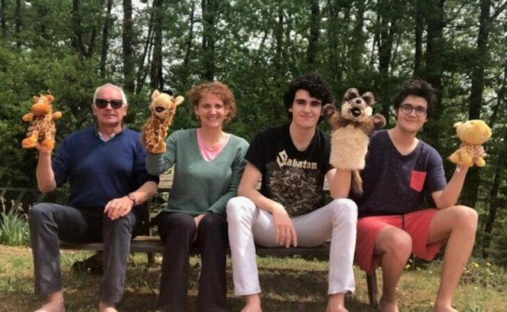 La CNV en pratique :  le témoignage d’une famille confinée