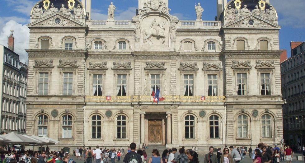 Facade de la mairie de lyon 1 0 0