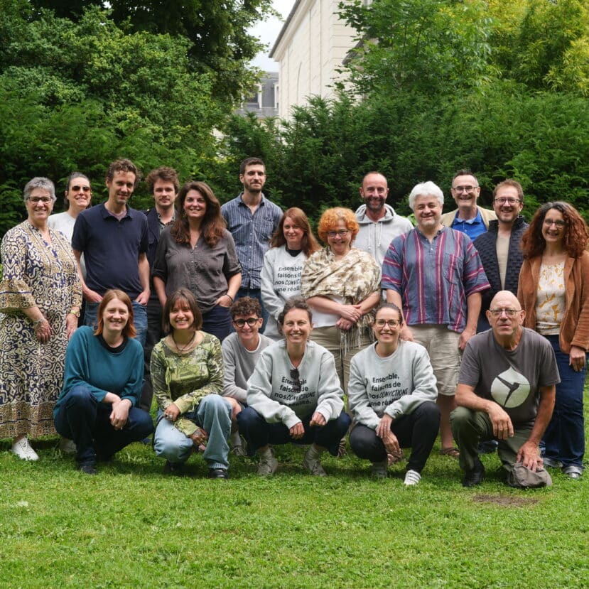 Photo de groupe pendant le Cercle d'Orientation en juin 2025