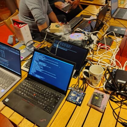 Des bénévoles et pro du numérique libre et émancipateurs organisent un Sprint de soutien à la booture en octobre 2025.