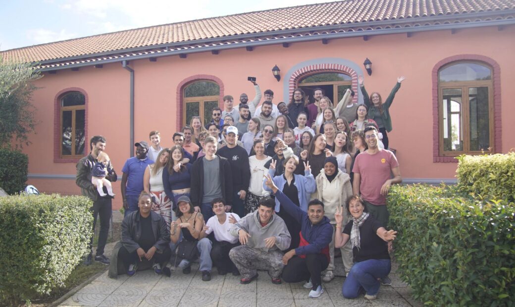 « Erasmus+ leur a ouvert de nouvelles portes, leur a permis d’entrevoir un autre champ des possibles » : Interview avec Chloé Bernardino.